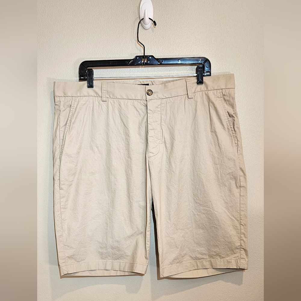 H&M Light Tan Men's Flat Front Shorts